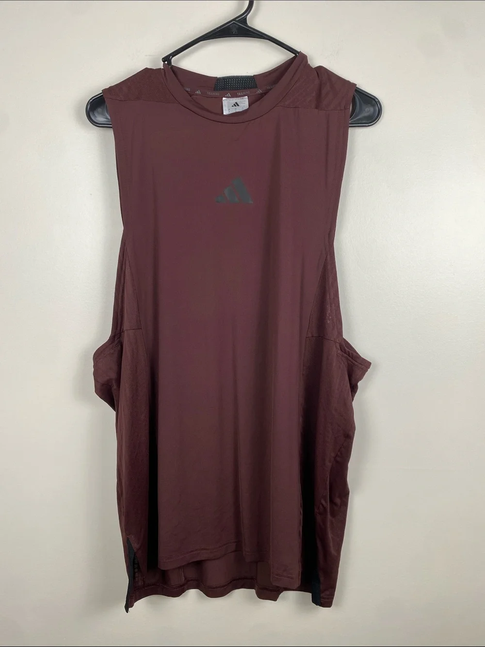 NWT Adidas Men's Designed for Training‎ Performance Tank - Burgundy Large